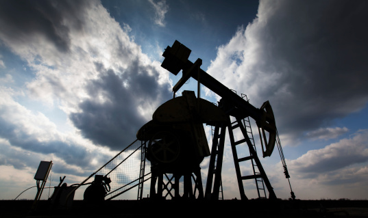 Operating oil well contour profiled on sky