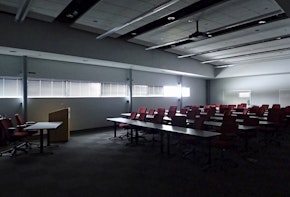 A presentation / meeting room in an office building or business.